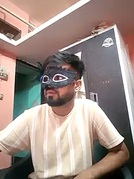 soniriyaa010101 online show from March 13, 2026, 8:47 pm