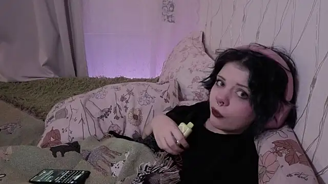 Snapshot of Alice_Zev chatting on April 21, 2026, 1:42 am Alice Zev online show from April 21, 2026, 1:42 am
