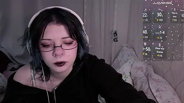 Alice Zev online show from February 15, 2026, 12:44 am