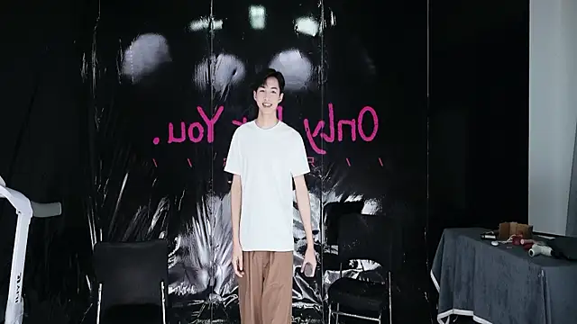 JL-sweetbaby1 online show from April 9, 2026, 11:27 am