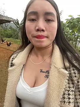 Snapshot of chipp-bong chatting on January 16, 2026, 5:11 am chipp-bong online show from January 16, 2026, 5:11 am