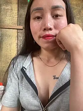 Snapshot of chipp-bong chatting on February 14, 2026, 3:18 am chipp-bong online show from February 14, 2026, 3:18 am