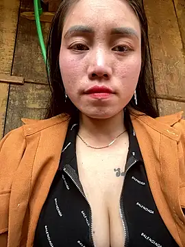 Snapshot of chipp-bong chatting on January 13, 2026, 6:06 am chipp-bong online show from January 13, 2026, 6:06 am