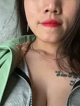 Snapshot of chipp-bong chatting on January 15, 2026, 5:33 am chipp-bong online show from January 15, 2026, 5:33 am