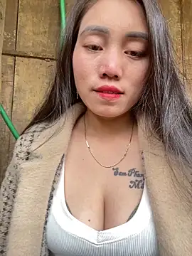 Snapshot of chipp-bong chatting on December 17, 2025, 2:38 am chipp-bong online show from December 17, 2025, 2:38 am