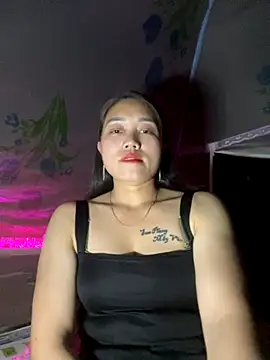 Snapshot of chipp-bong chatting on November 16, 2025, 11:48 am chipp-bong online show from November 16, 2025, 11:48 am