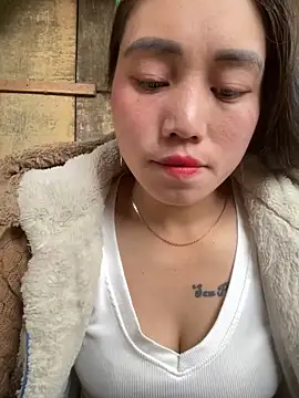 Snapshot of chipp-bong chatting on February 9, 2026, 1:36 am chipp-bong online show from February 9, 2026, 1:36 am