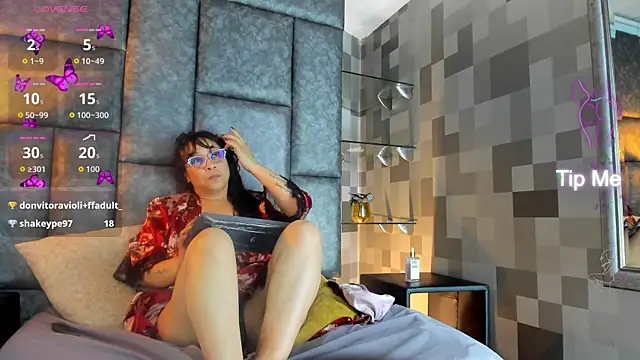 Snapshot of Jenni_Zeller chatting on September 17, 2025, 12:56 am Jenni Zeller online show from September 17, 2025, 12:56 am