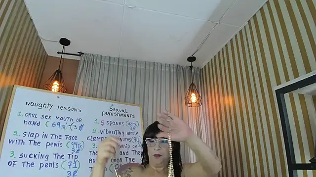Snapshot of Jenni_Zeller chatting on September 29, 2025, 12:22 pm Jenni Zeller online show from September 29, 2025, 12:22 pm