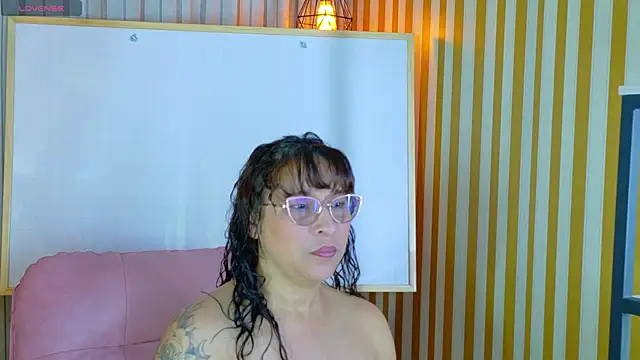 Snapshot of Jenni_Zeller chatting on September 10, 2025, 12:04 pm Jenni Zeller online show from September 10, 2025, 12:04 pm