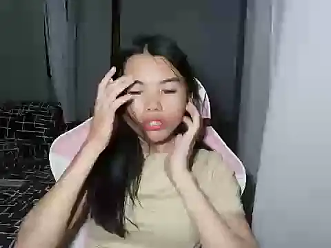 Snapshot of cutie_milker chatting on April 23, 2026, 5:14 pm cutie milker online show from April 23, 2026, 5:14 pm
