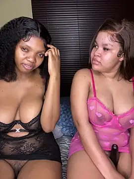 MilfBoobsxx online show from November 18, 2025, 11:15 pm