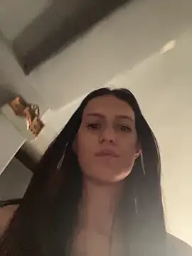 Caroline daring online show from March 23, 2026, 3:01 pm