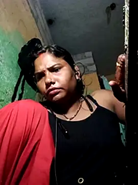 SweetKomal89 online show from October 29, 2025, 7:35 pm