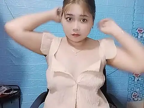 Nhan7868 online show from September 29, 2025, 3:39 pm