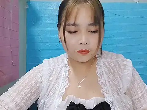 Nhan7868 online show from September 17, 2025, 1:18 am