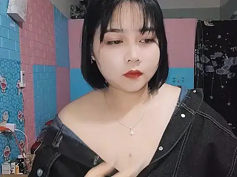 Nhan7868 online show from November 1, 2025, 4:41 am