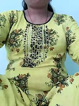 Snapshot of Hot-Pooja25 chatting on May 8, 2026, 5:44 am Hot-Pooja25 online show from May 8, 2026, 5:44 am