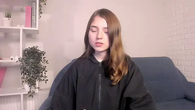 Snapshot of KeikoWideman chatting on September 23, 2025, 6:26 pm KeikoWideman online show from September 23, 2025, 6:26 pm