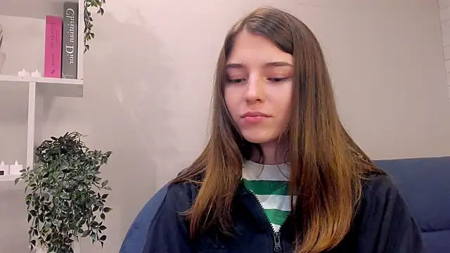 Snapshot of KeikoWideman chatting on September 24, 2025, 6:14 pm KeikoWideman online show from September 24, 2025, 6:14 pm