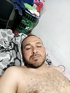 Snapshot of javi-tunene chatting on October 30, 2025, 2:21 am javi-tunene online show from October 30, 2025, 2:21 am