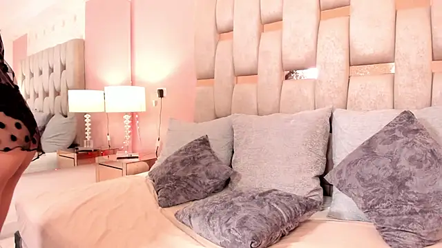 Snapshot of bianca_naviss chatting on November 7, 2025, 9:52 pm bianca naviss online show from November 7, 2025, 9:52 pm