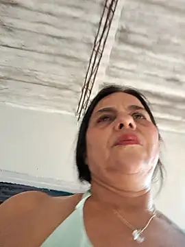 Lucerito-Hot online show from September 30, 2025, 12:44 pm