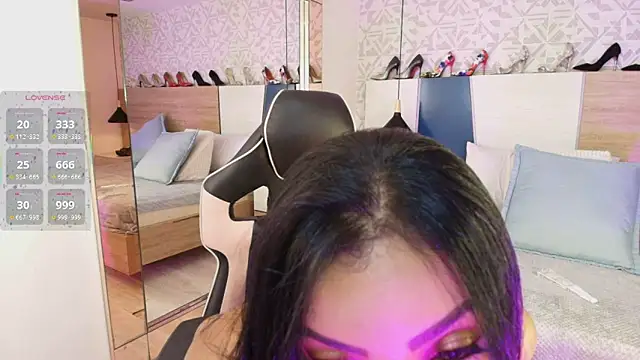 Snapshot of veronikali chatting on April 27, 2026, 7:56 pm veronikali online show from April 27, 2026, 7:56 pm