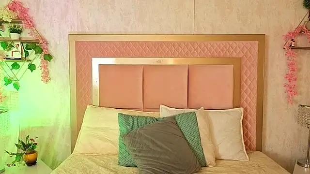 RobinBennett online show from February 7, 2026, 12:13 pm