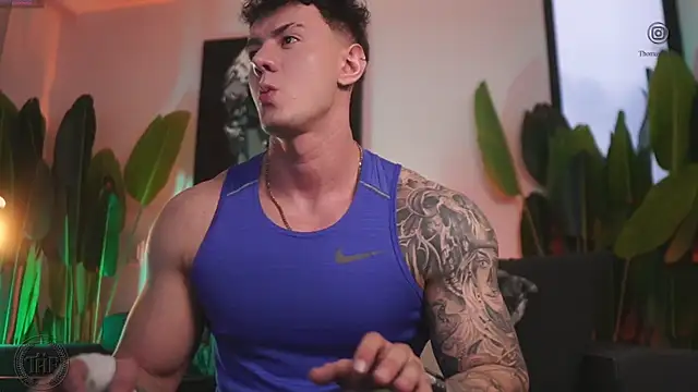 Thomas Falcon online show from November 23, 2025, 10:20 pm