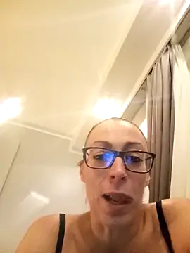 Astrid3 online show from October 20, 2025, 4:40 pm