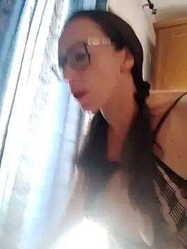 Snapshot of Astrid3 chatting on May 7, 2026, 2:20 pm Astrid3 online show from May 7, 2026, 2:20 pm