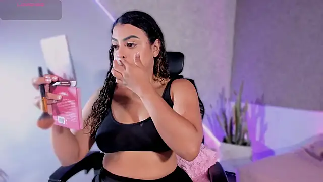 Snapshot of Salomeferreira_ chatting on November 15, 2025, 4:22 pm Salomeferreira online show from November 15, 2025, 4:22 pm