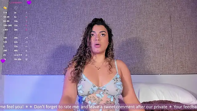 Snapshot of Salomeferreira_ chatting on October 18, 2025, 5:04 pm Salomeferreira online show from October 18, 2025, 5:04 pm