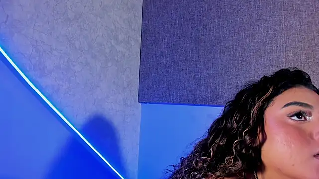 Snapshot of Salomeferreira_ chatting on November 9, 2025, 5:33 am Salomeferreira online show from November 9, 2025, 5:33 am