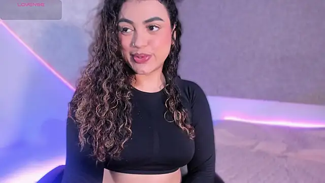 Snapshot of Salomeferreira_ chatting on November 17, 2025, 4:11 pm Salomeferreira online show from November 17, 2025, 4:11 pm