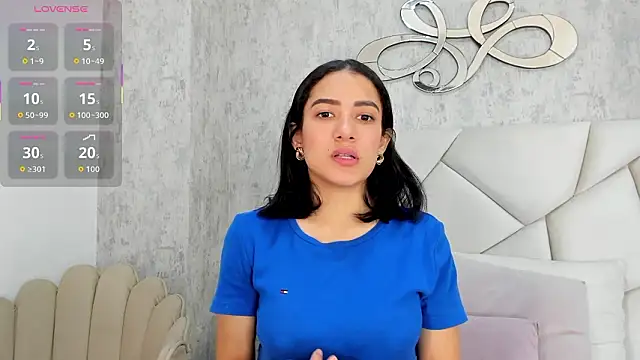 Skylerwhite02 online show from January 14, 2026, 7:50 pm