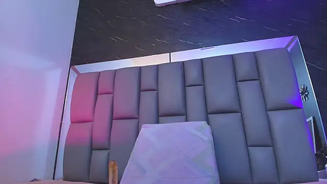 kissme luna online show from September 24, 2025, 7:09 pm