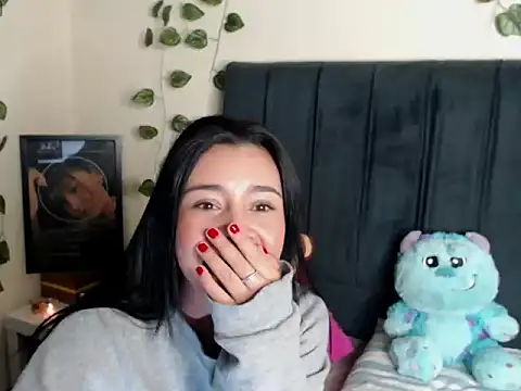 Snapshot of MarilynWhite_ chatting on September 19, 2025, 3:21 am MarilynWhite online show from September 19, 2025, 3:21 am