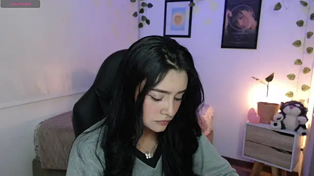 Snapshot of MarilynWhite_ chatting on September 25, 2025, 2:28 am MarilynWhite online show from September 25, 2025, 2:28 am