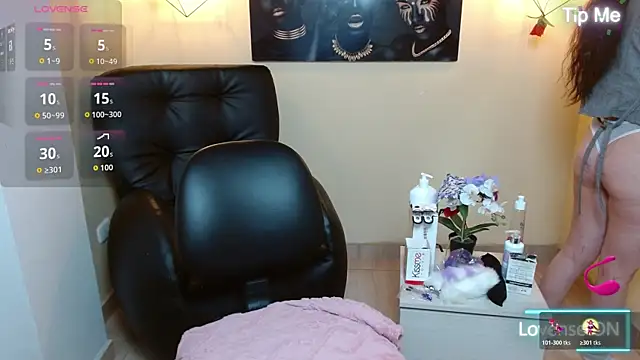 Bom BomXX online show from January 12, 2026, 2:02 pm