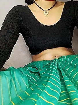 Snapshot of Aasha_devi05 chatting on May 5, 2026, 5:38 pm Aasha devi05 online show from May 5, 2026, 5:38 pm