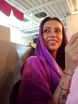 Snapshot of Mariam_Lopez__ chatting on February 14, 2026, 5:51 am Mariam Lopez online show from February 14, 2026, 5:51 am