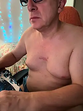 Snapshot of ice717 chatting on November 6, 2025, 9:13 am ice717 online show from November 6, 2025, 9:13 am