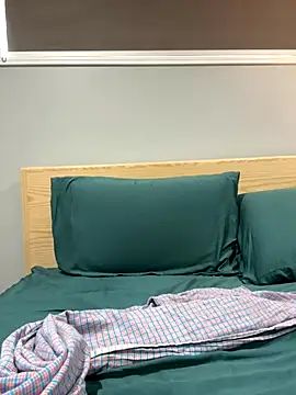 Snapshot of ice717 chatting on October 21, 2025, 10:20 pm ice717 online show from October 21, 2025, 10:20 pm