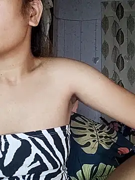 Snapshot of Sweet_Asian25 chatting on January 31, 2026, 10:19 pm Sweet Asian25 online show from January 31, 2026, 10:19 pm