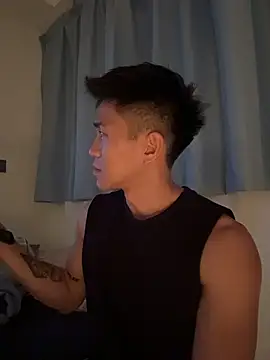 gooodboiii online show from December 20, 2025, 2:42 pm