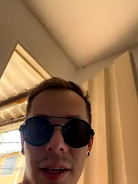 dimitryivanovv online show from October 4, 2025, 6:42 pm