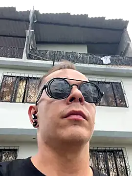 dimitryivanovv online show from September 12, 2025, 5:56 pm