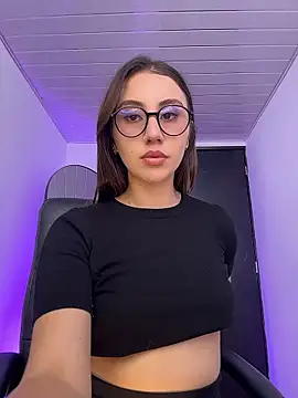 Snapshot of Viithoney chatting on January 8, 2026, 7:20 pm Viithoney online show from January 8, 2026, 7:20 pm